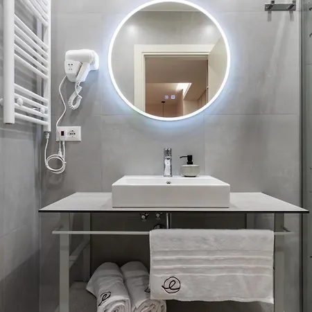 Hotel apartamentowy Ener Tirana